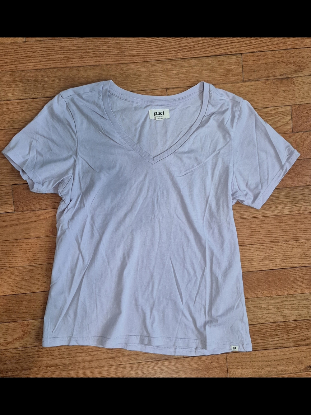 Pact 100% ORGANIC COTTON Women's Light Lavender V-Neck Short Sleeve Tee